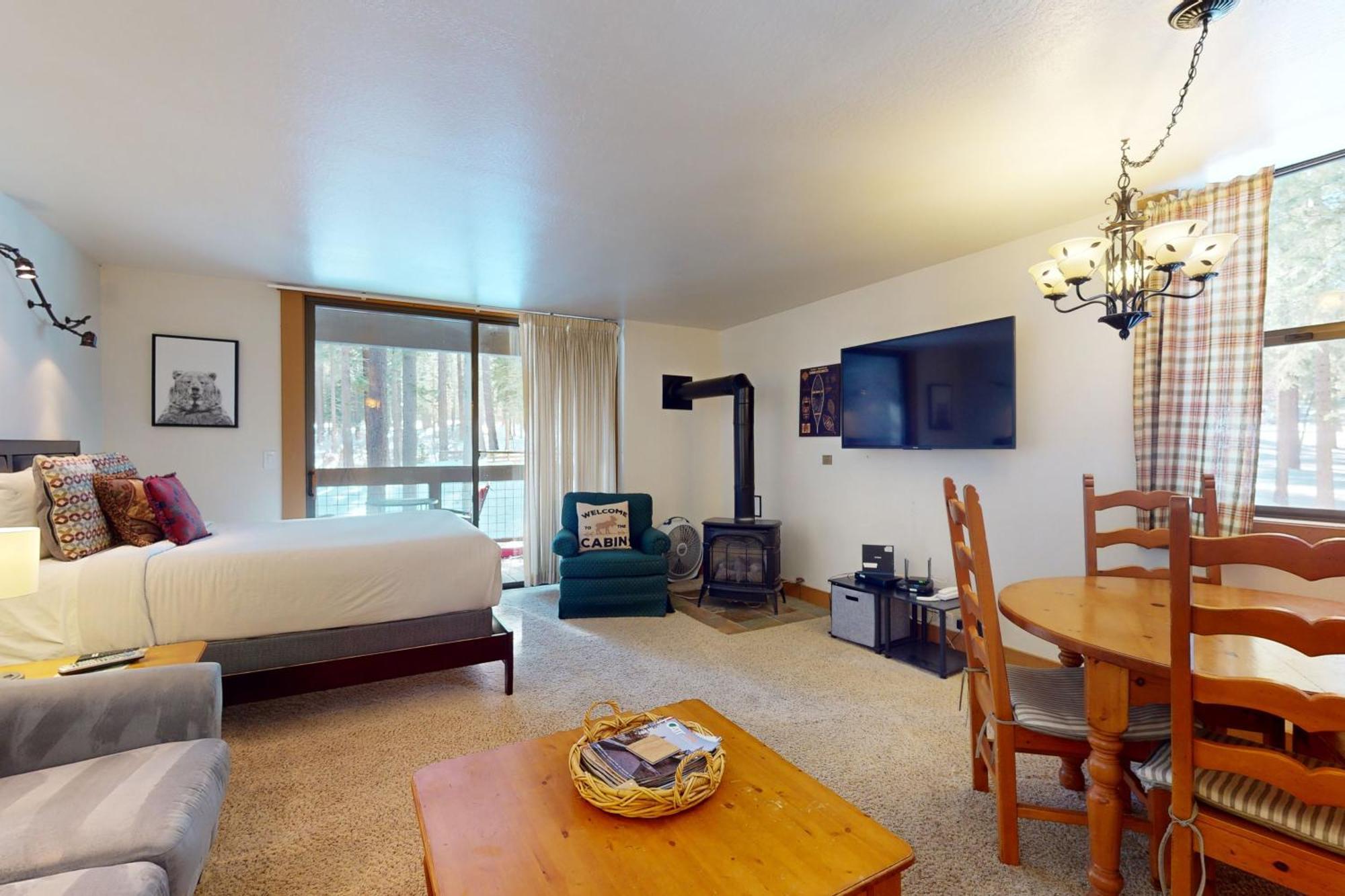 Aspen Grove Hideaway Hotel Truckee Exterior photo