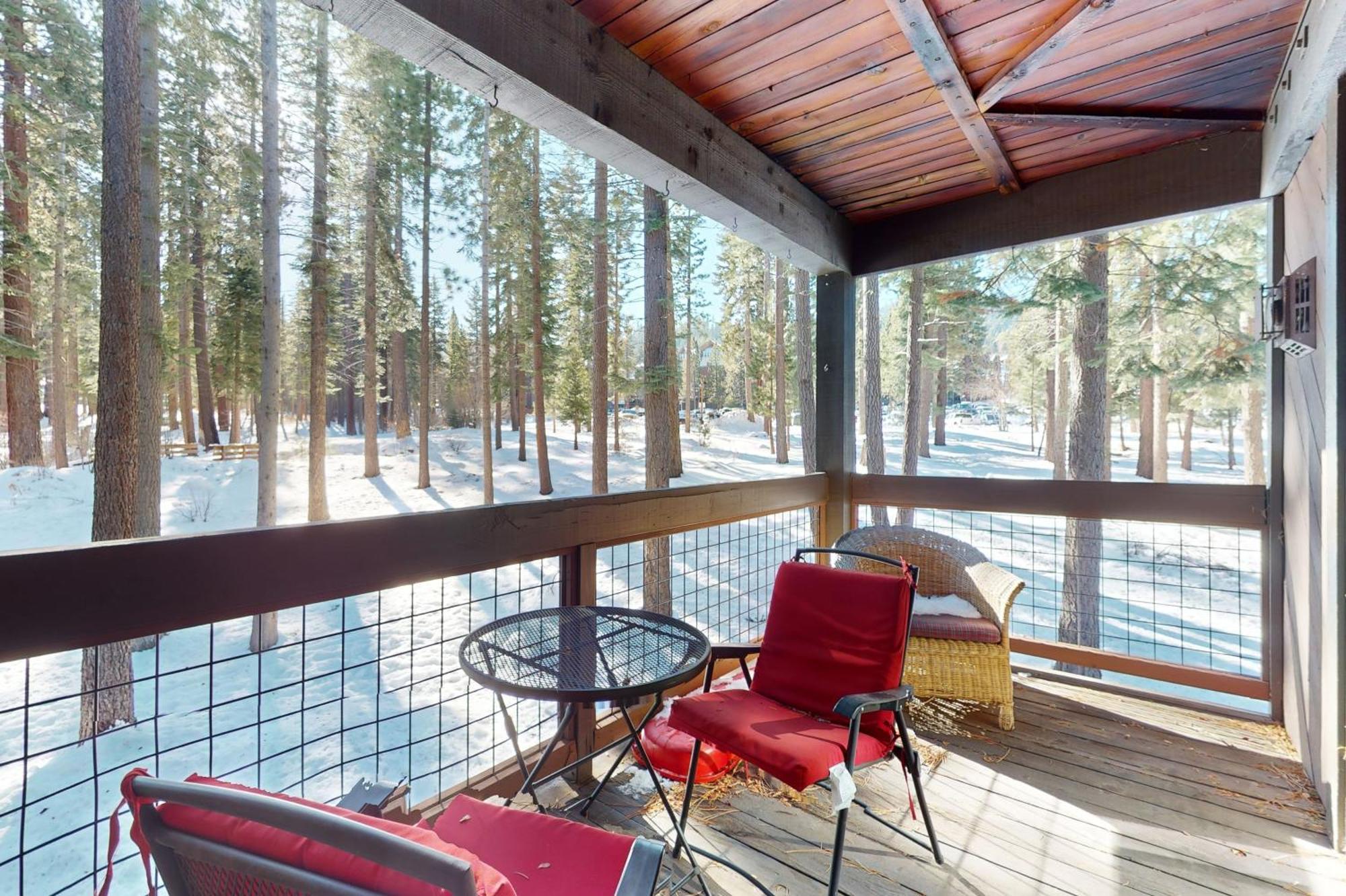 Aspen Grove Hideaway Hotel Truckee Exterior photo
